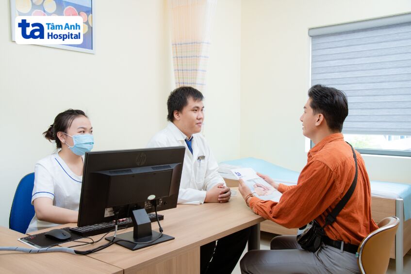 Khám sức khỏe tiền hôn nhân giúp nam giới tầm soát các vấn đề về sức khỏe cũng như khả năng sinh sản trước khi kết hôn