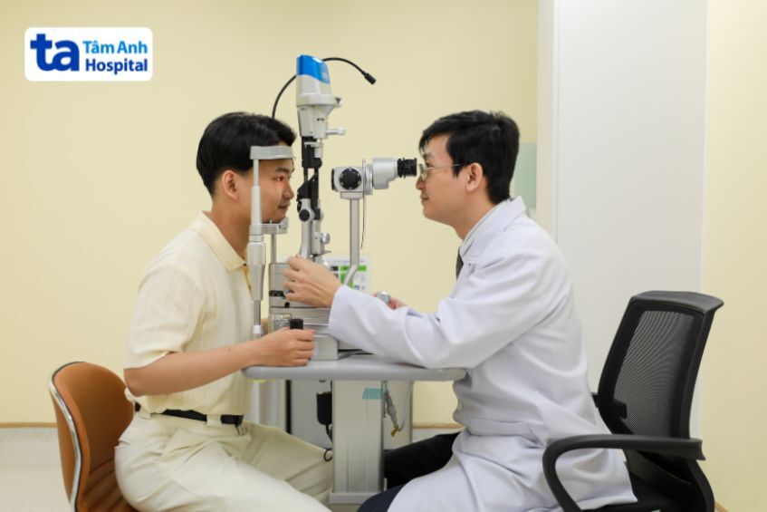 Đến gặp bác sĩ để được kiểm tra