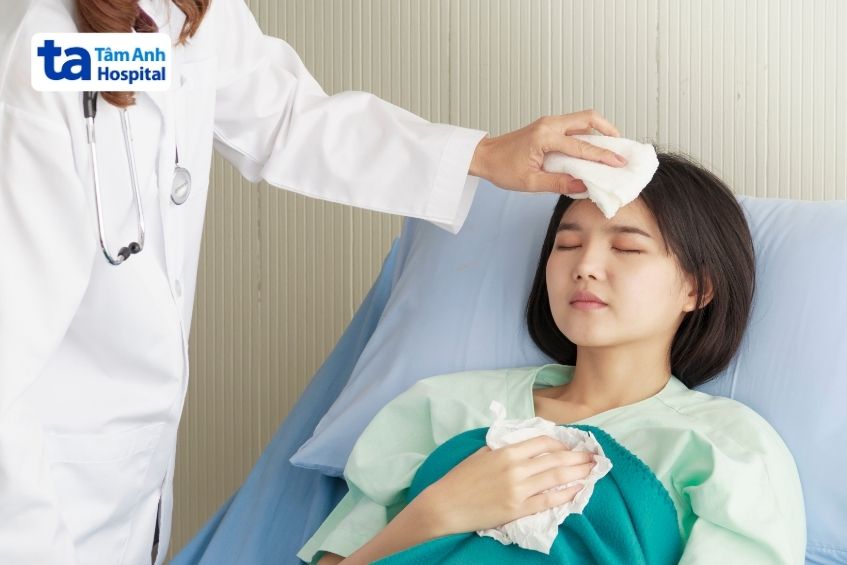 người bệnh cần được hạ sốt kịp thời
