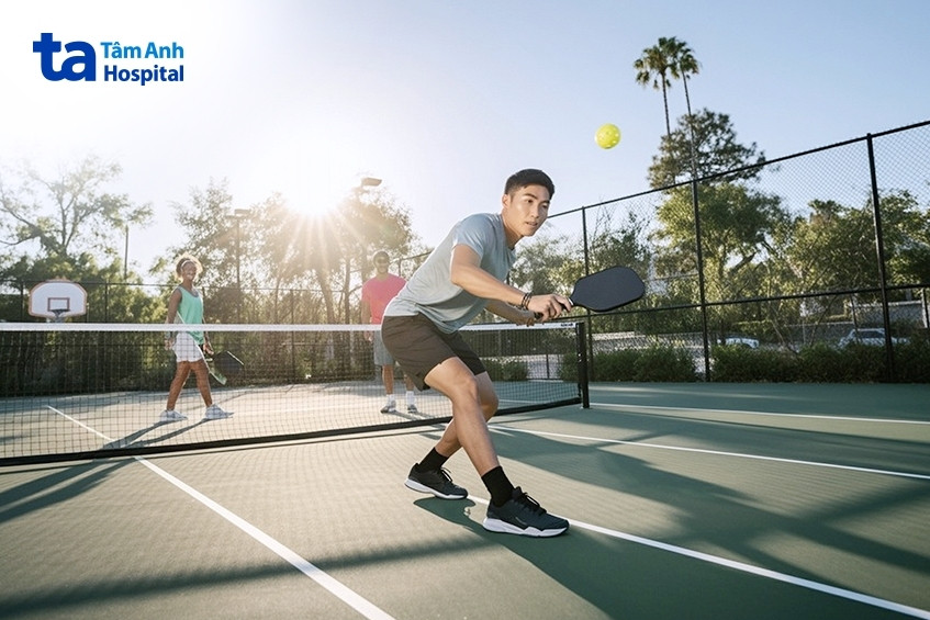 nguy cơ bong gân bàn chân khi chơi thể thao