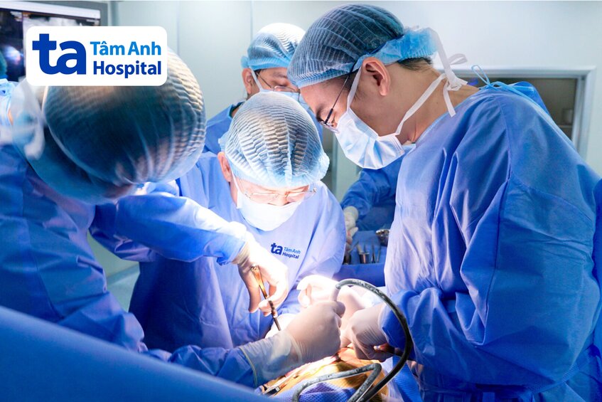 phẫu thuật giải ép điều trị lao cột sống