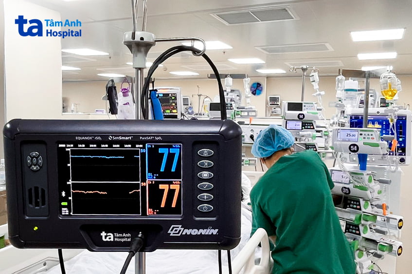 Máy theo dõi chỉ số tim mạch bệnh nhân sốc tim nguy kịch tại Bệnh viện Đa khoa Tâm Anh