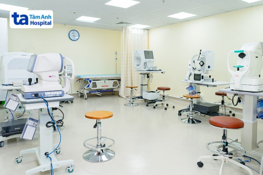 Thiết bị khám mắt hiện đại