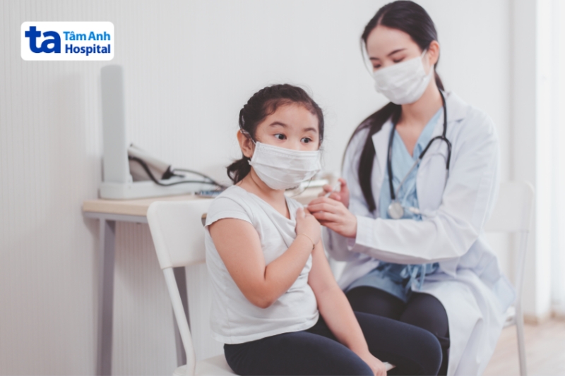 tiêm vắc xin thương hàn bảo vệ sức khỏe