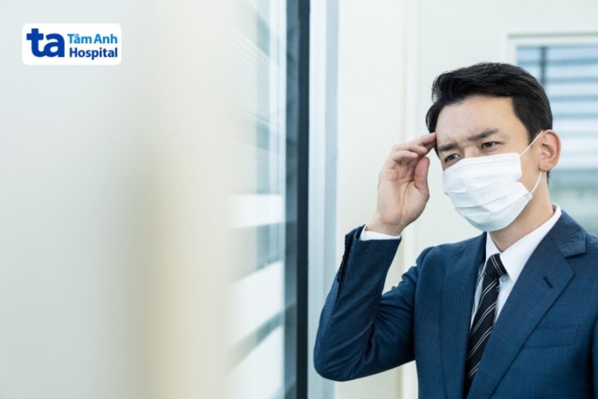 tránh tiếp xúc với người bệnh