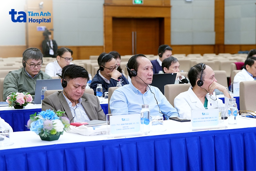 các học viên tại khóa học “quản trị dữ liệu_ nền tảng và ứng dụng trong thời đại số” được tổ chức tại bệnh viện đa khoa tâm anh hà nội