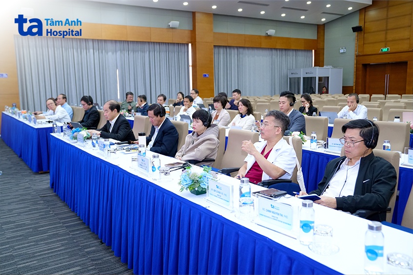 các học viên tại khóa học “quản trị dữ liệu_ nền tảng và ứng dụng trong thời đại số” được tổ chức tại bệnh viện đa khoa tâm anh hà nội