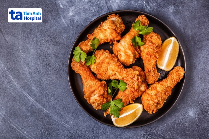 cần tránh chế biến gà theo cách chiên rán nhiều dầu mỡ
