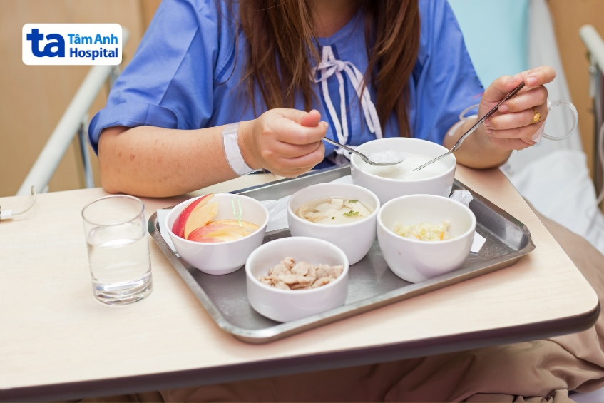 cắt amidan bao lâu thì ăn được cơm