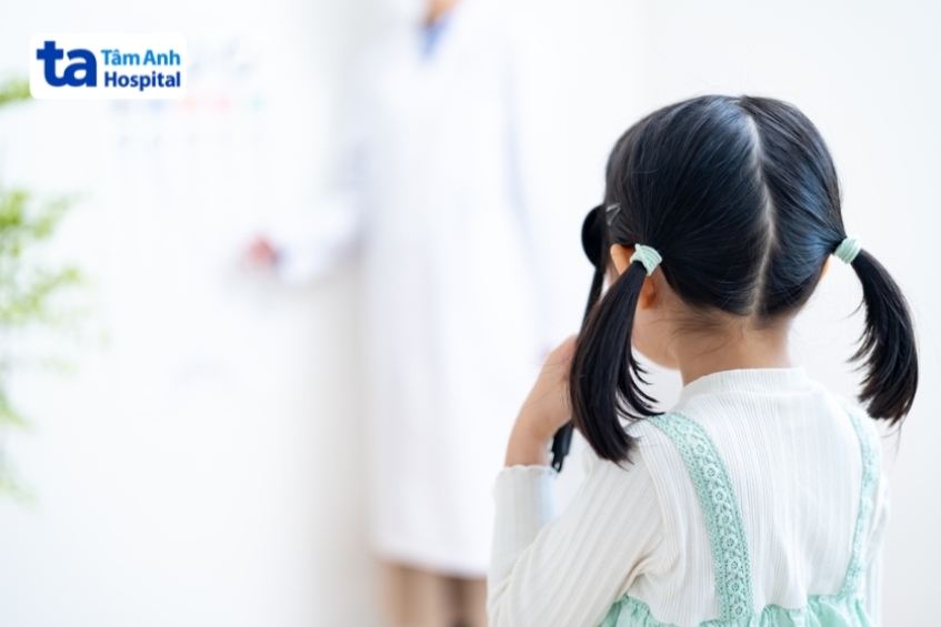 Chẩn đoán viễn loạn thị ở trẻ em