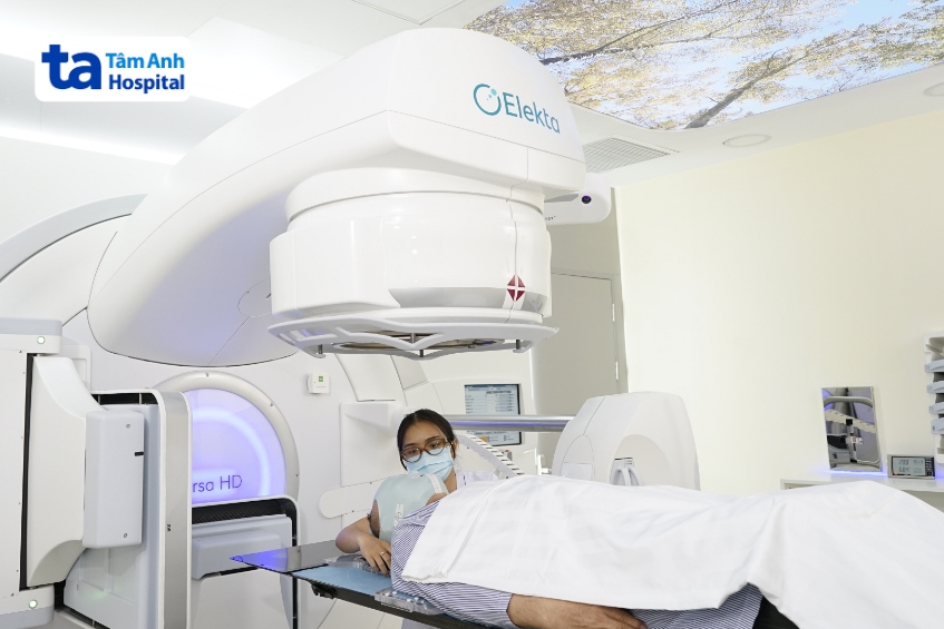 hệ thống xạ trị gia tốc tuyến tính versa hd tại bvđk tâm anh tp.hcm cho phép xạ phẫu định vị chính xác cao, điều trị nhiều vị trí như não, phổi, tuyến tiền liệt