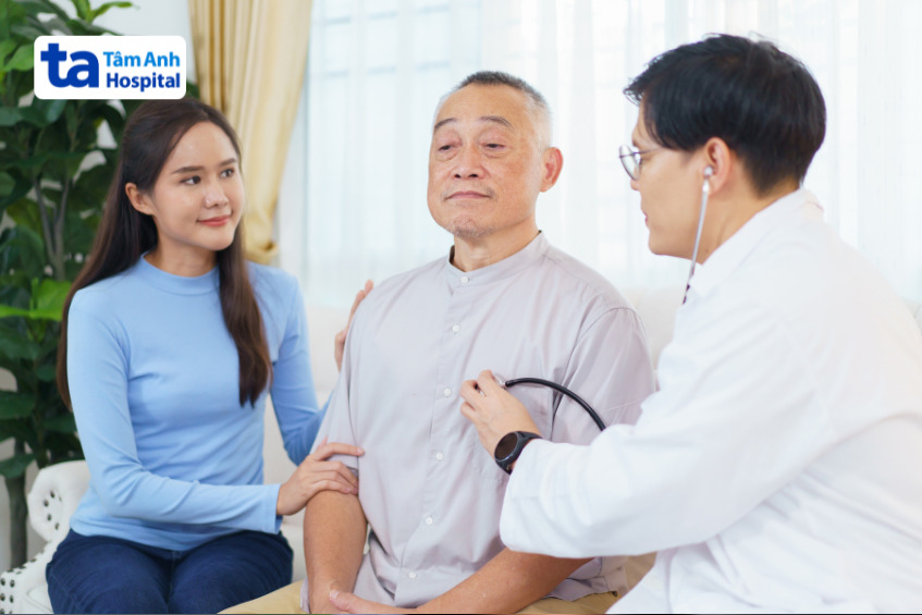 khám sức khỏe định kỳ giúp phát hiện sớm vấn đề và bảo vệ sức khỏe máu, hồng cầu