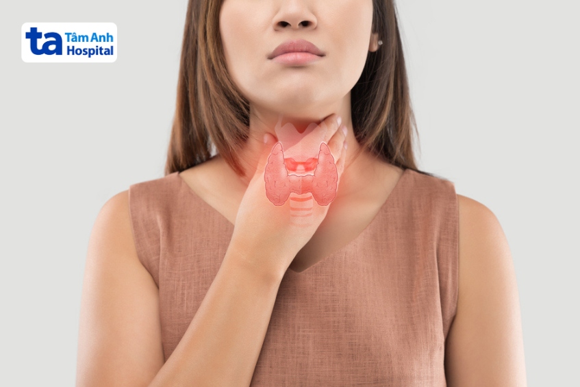 khối u có thể gây khó nuốt, khàn tiếng, khó thở