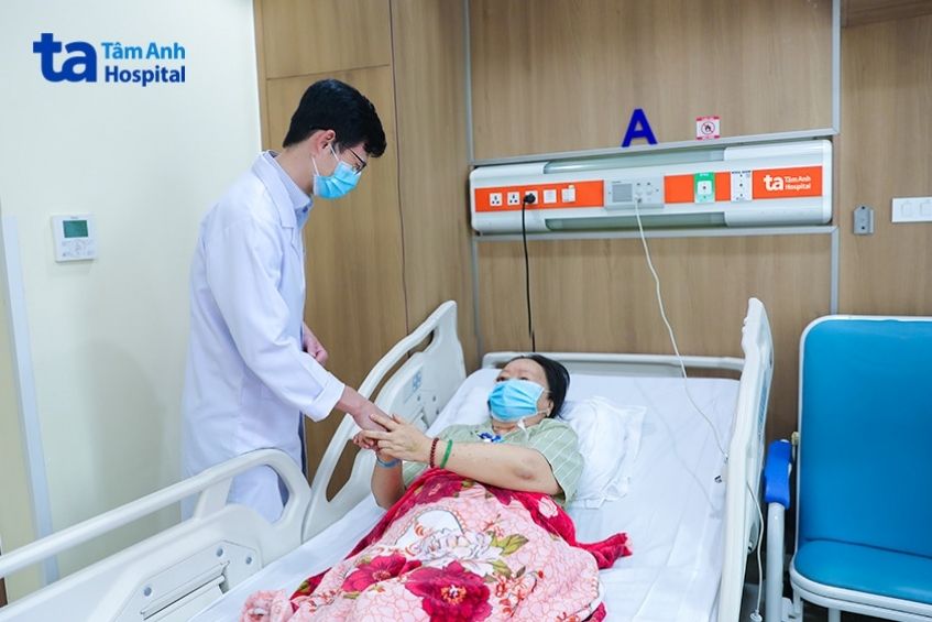 kiểm tra sức khỏe trước xuất viện