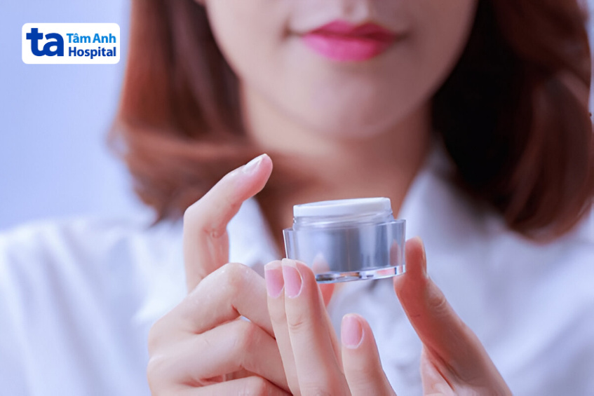 mỹ phẩm chứa thành phần tự nhiên