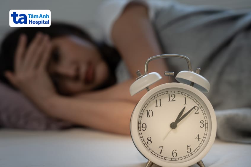 ngủ không đủ thời gian so với khuyến nghị