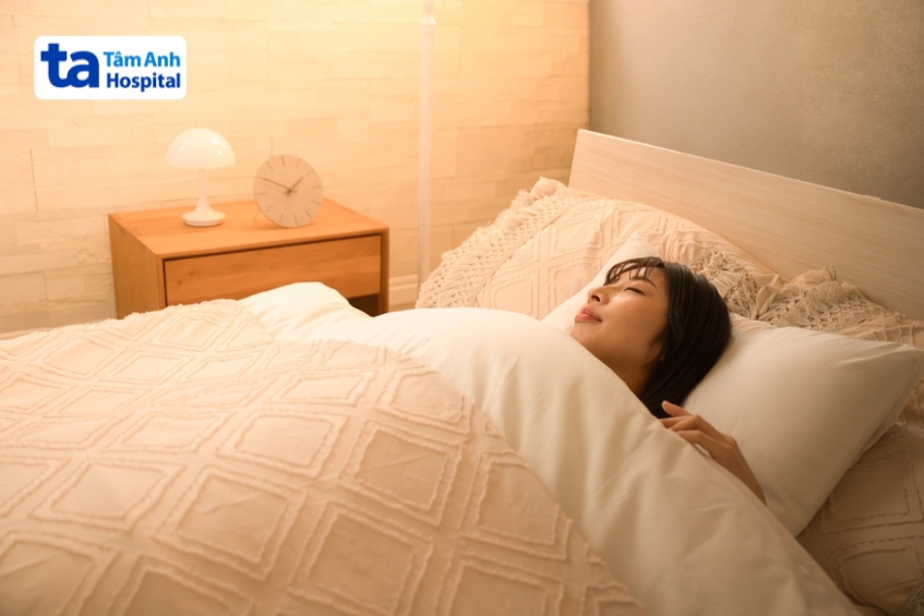 người điều trị iod phóng xạ cần ngủ riêng, tránh tiếp xúc gần 3–4 ngày hoặc theo chỉ định bác sĩ