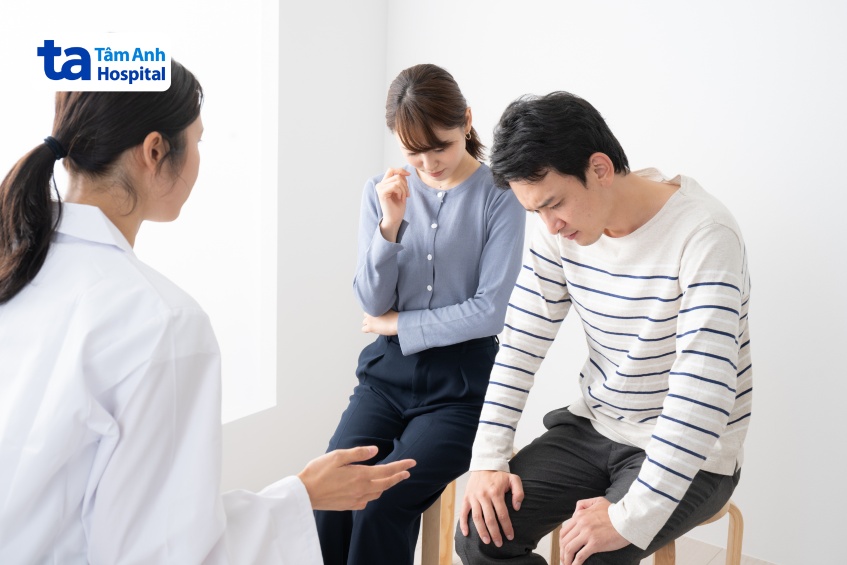 Nhiều nghiên cứu chỉ ra rằng thể tích tinh hoàn bị nhỏ có liên quan đến vô sinh nam