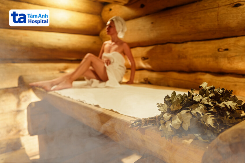 Nhiều người bị huyết áp thấp xông hơi theo lời truyền miệng dân gian