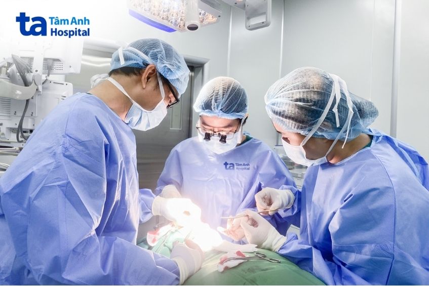 phẫu thuật nang giáp lưỡi cho bệnh nhân