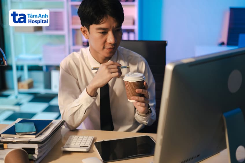 sử dụng đồ uống có caffeine