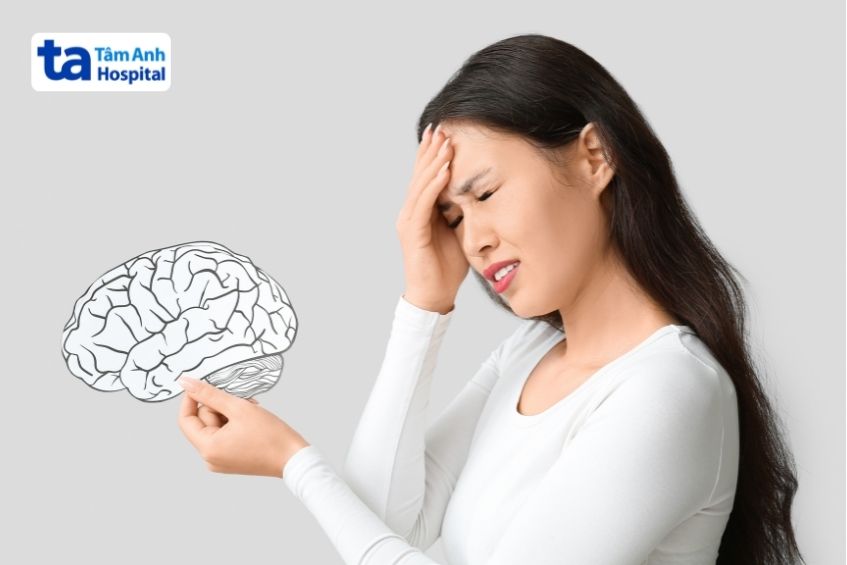 té ngã, va đập mạnh đều cần được khám chấn thương sọ não