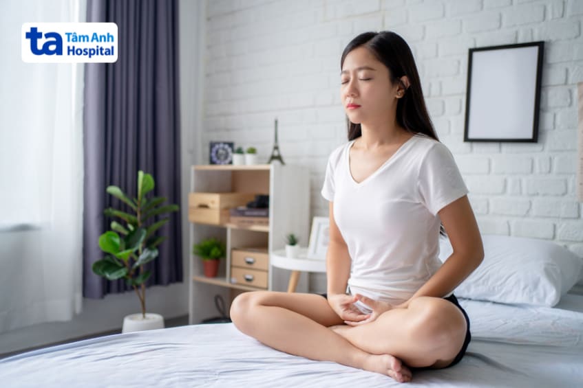 thiền, yoga và hít thở sâu