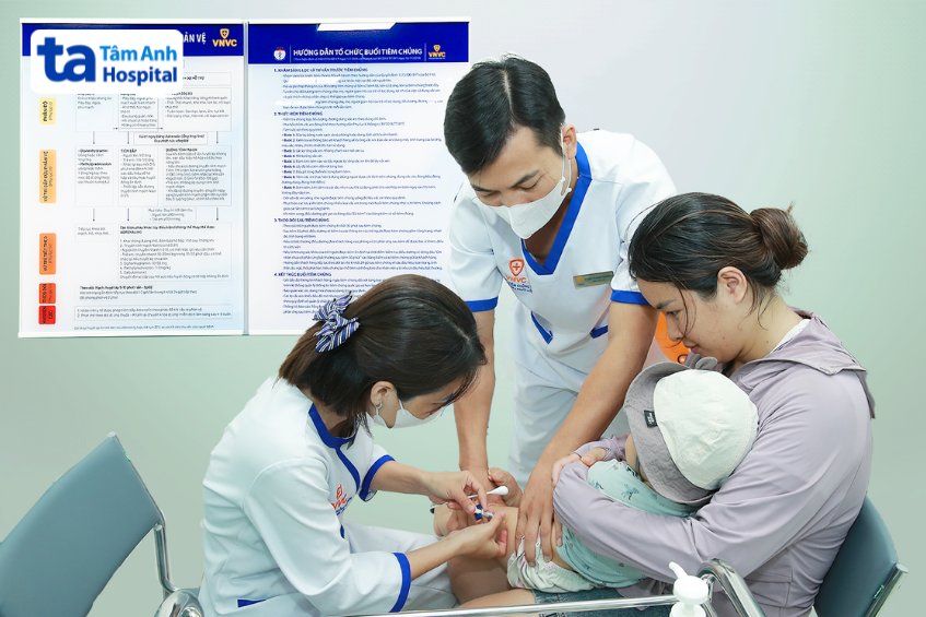 tiêm vắc xin cho trẻ