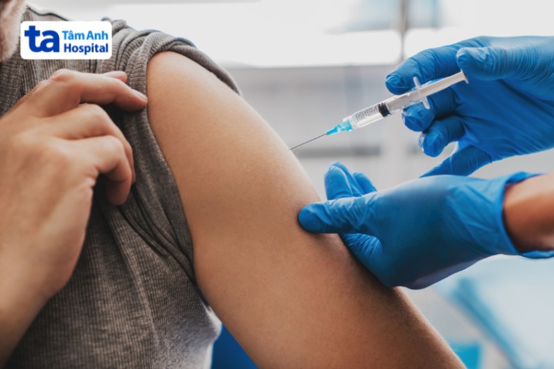 tiêm nhắc vắc xin ngừa tái phát