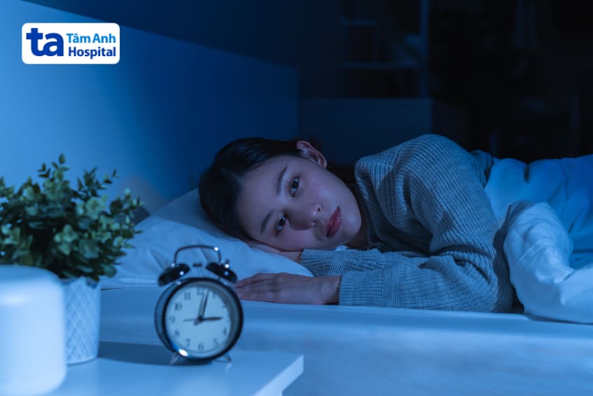 trằn trọc là tình trạng nằm lâu không ngủ được