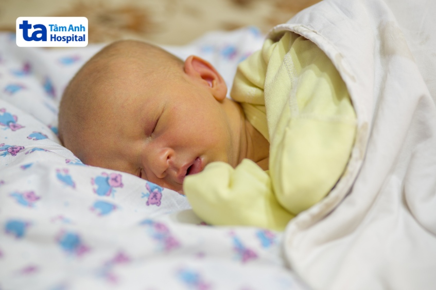 trẻ bị men gan cao