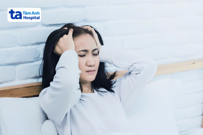 trong quá trình xạ trị, người bệnh có thể thấy mệt mỏi hoặc dễ cáu gắt hơn bình thường