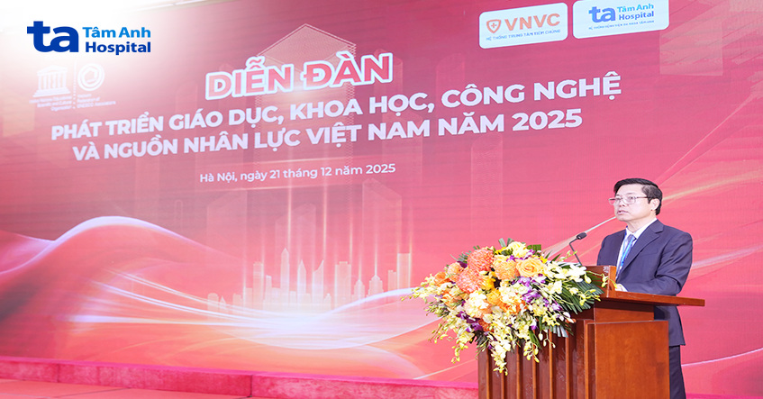 TS.BS Lê Hữu Quý phát biểu tại Diễn đàn Phát triển khoa học công nghệ Việt Nam 2025