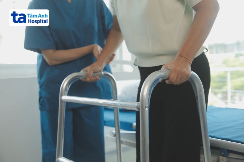 vật lý trị liệu giúp cải thiện khả năng vận động