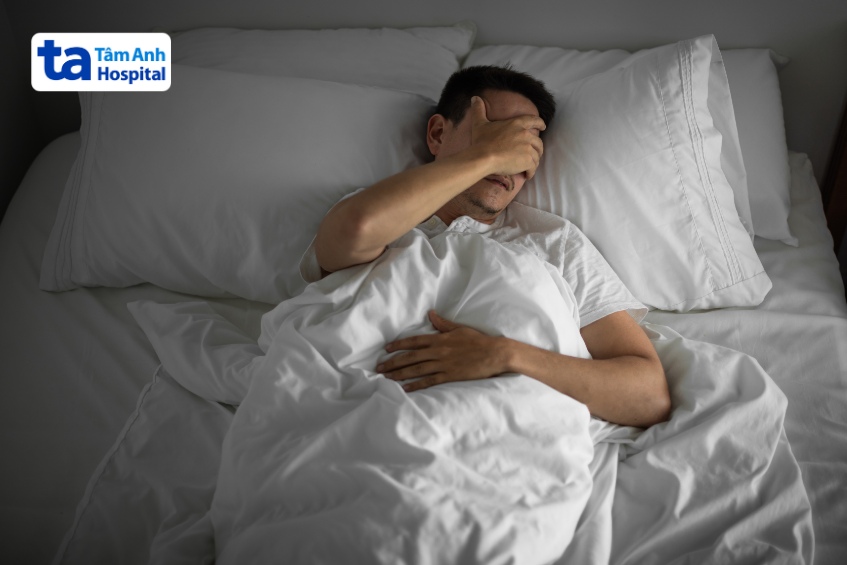 Vùng bìu bị ngứa làm nam giới trằn trọc khó ngủ vào nửa đêm