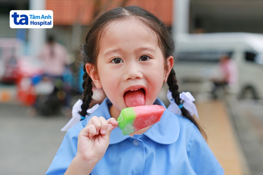 bệnh răng miệng là vấn đề thường gặp ở lứa tuổi học sinh