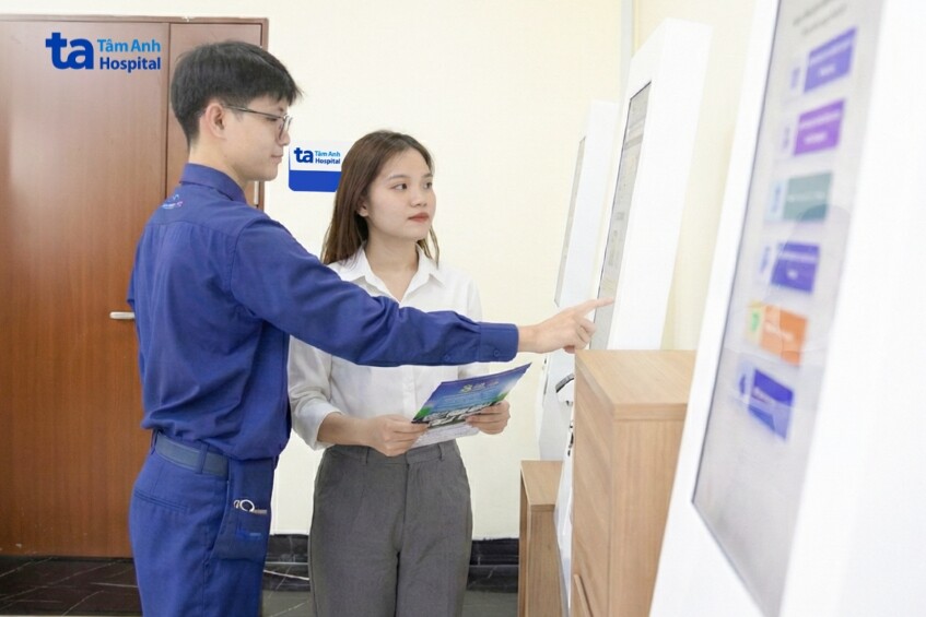 đăng ký khám với kiosk