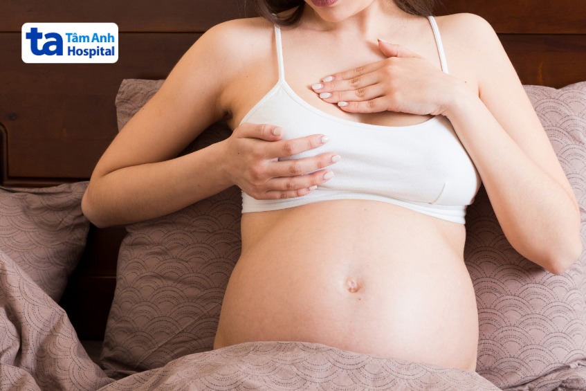 đau đầu nhũ hoa khi mang thai tháng cuối có đáng lo ngại