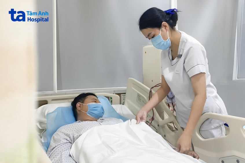 điều dưỡng chăm sóc bệnh nhân