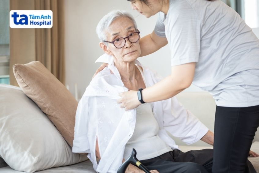 giúp đỡ người bệnh ung thư