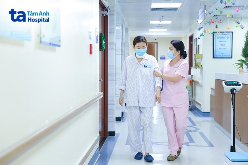 hướng dẫn người bệnh vận động