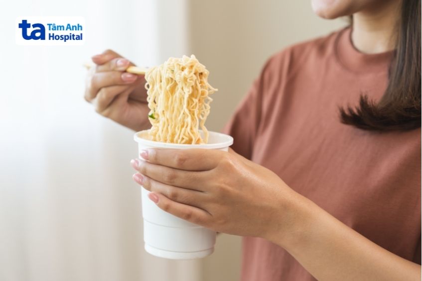 khoa học chưa chứng minh ăn mì tôm bị ung thư