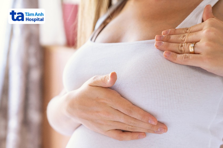 massage nhẹ nhàng cho bầu ngực
