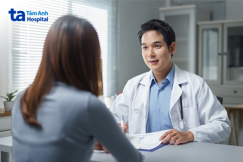 nên đi thăm khám bác sĩ