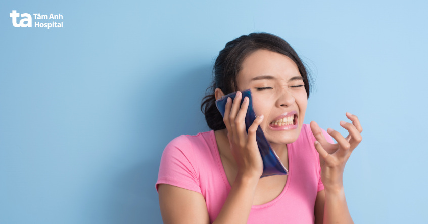 nguyên nhân bị sưng sau khi tiêm tan filler