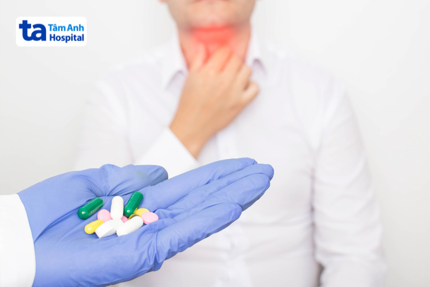 nhiều viên thuốc Kali Iodid