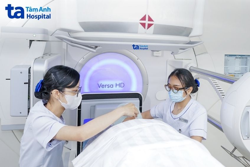 thực hiện ct cho bệnh nhân