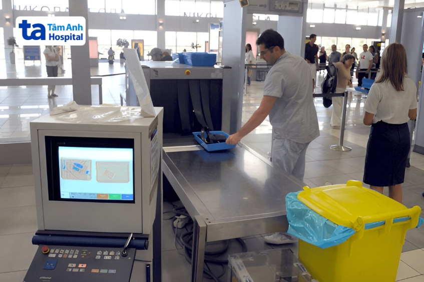 tia x giúp kiểm tra hành lý