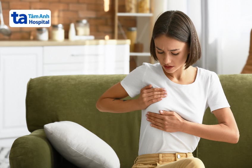 triệu chứng đau nhũ hoa khi chạm vào