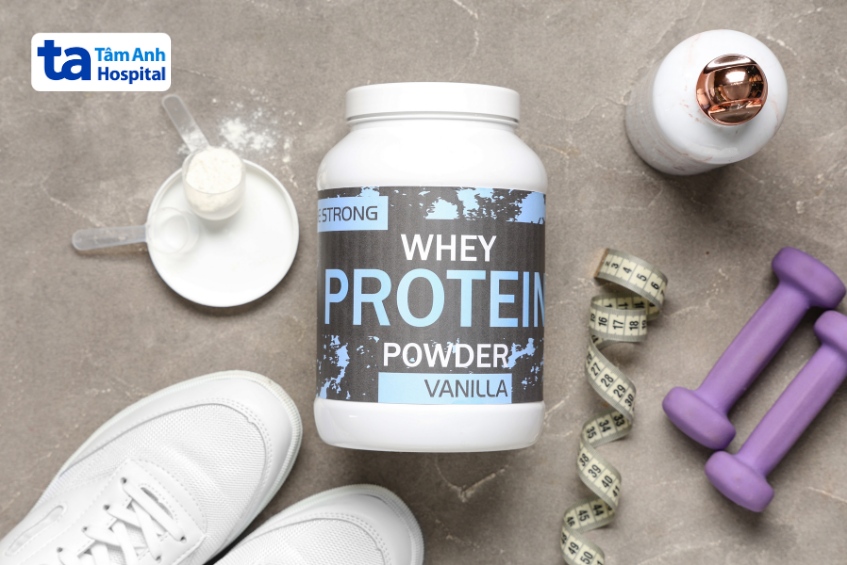 whey protein là thực phẩm bổ sung giúp tăng cơ và cải thiện hiệu suất vận động